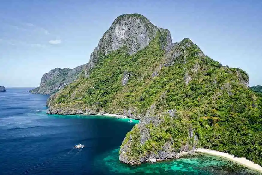 El Nido Tour D in Palawan: Cadlao Island & Small Lagoon