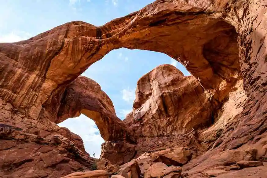 28 Best Hikes In Utah: Deserts, Lakes, & Waterfalls